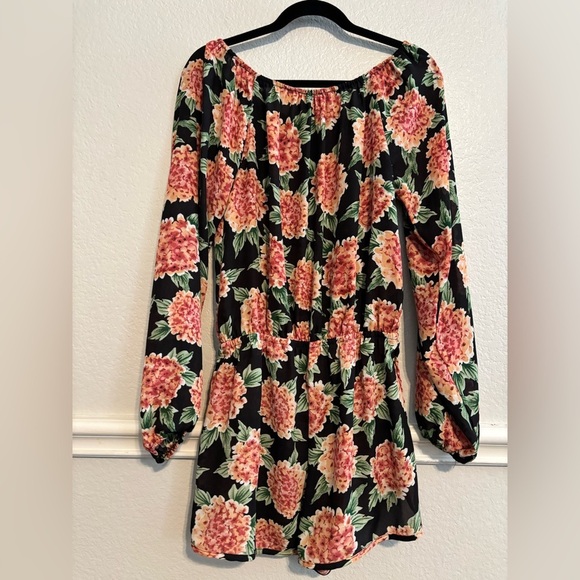 Show Me Your Mumu Rane Black Floral Off Shoulder Romper Size Small - Picture 4 of 4